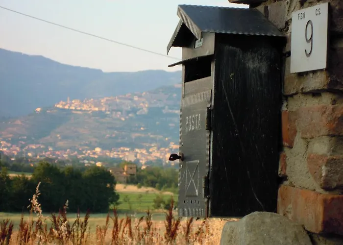 Cortona Holiday Home * Кортона