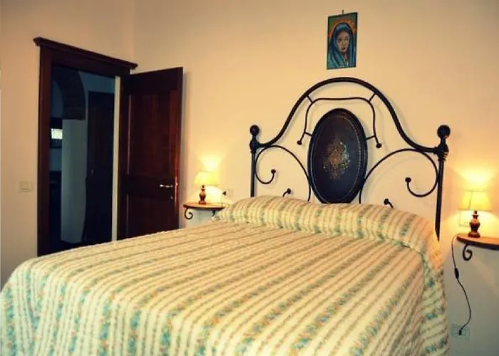 Cortona Holiday Home * Кортона